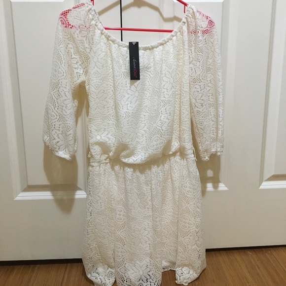 Off the shoulder white lace dress - Picture 2 of 4